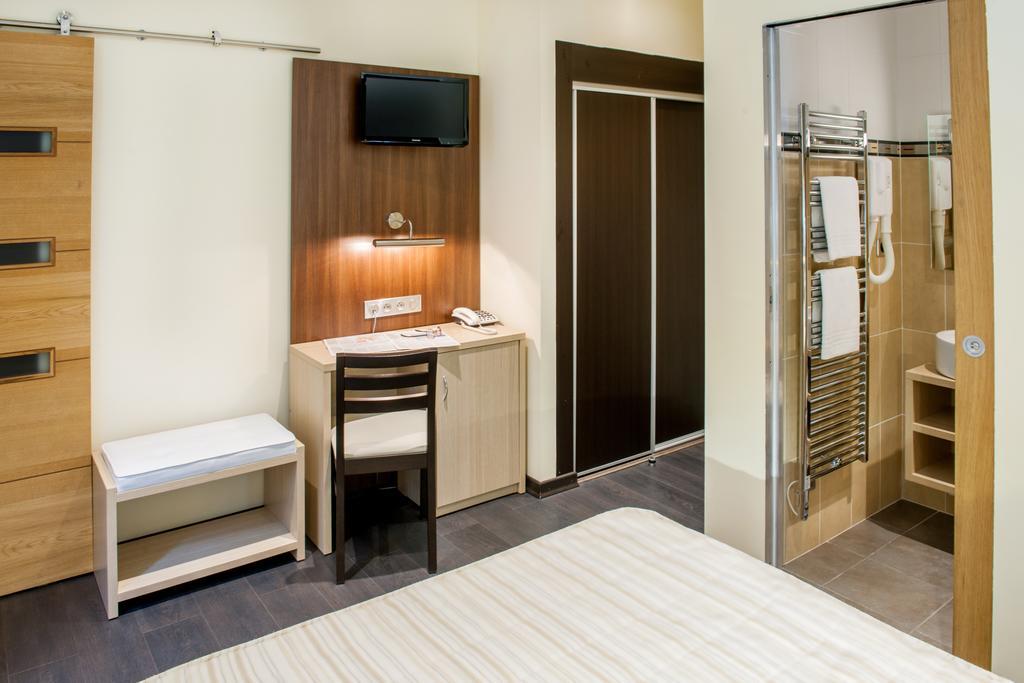 Quadruple Room,769509367:JPEG